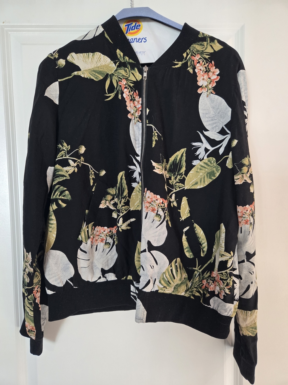 Cozy Casual Black Floral Zip-Front Bomber Jacket